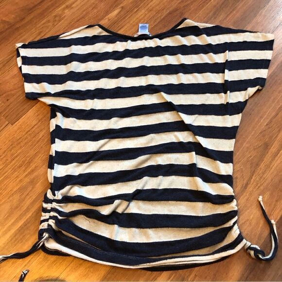 Juniper Ln Maternity short sleeve navy blue and white striped size Large - Picture 3 of 11